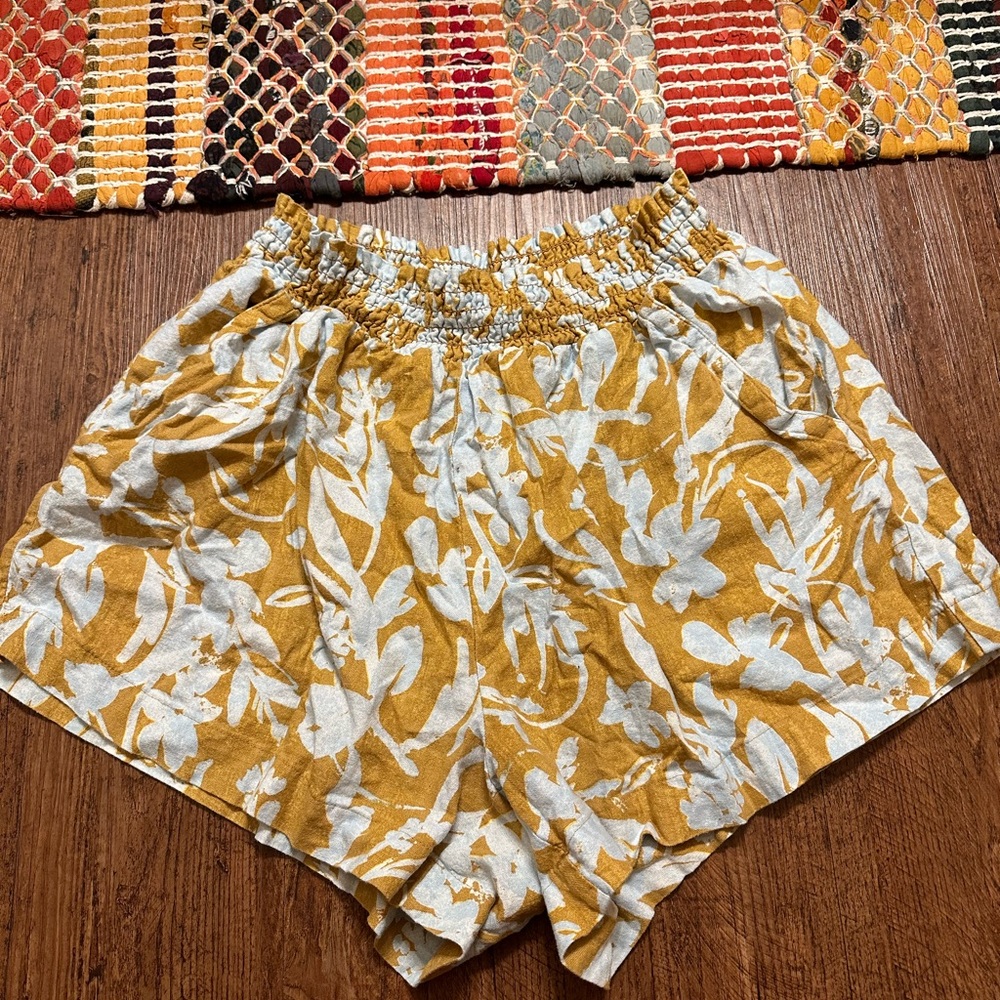 Linen Blend size XL/1X shorts by Ava & Viv
